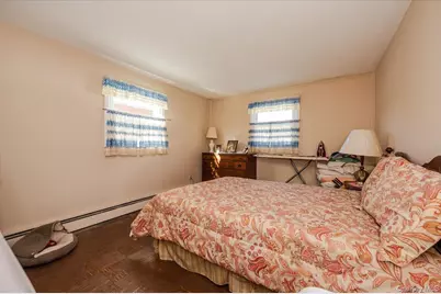 212 Lakeview Avenue, Malverne, NY 11565 - Photo 13