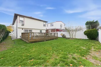 212 Lakeview Avenue, Malverne, NY 11565 - Photo 21