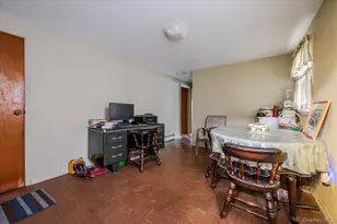 212 Lakeview Ave, Malverne, NY 11565 - Photo 7