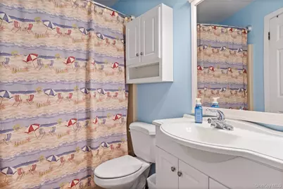 107 Spinney Road, East Quogue, NY 11942 - Photo 17