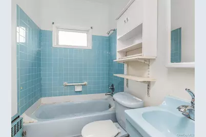 90 Meucci Avenue, Copiague, NY 11726 - Photo 15