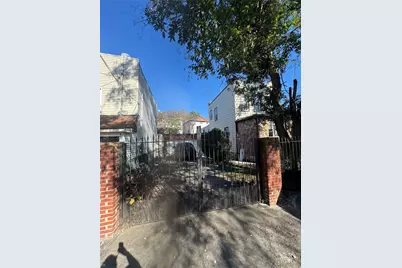 665 Varkens Hook Road, Brooklyn, NY 11236 - Photo 3