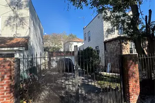 665 Varkens Hook Rd, Brooklyn, NY 11236 - Photo 3