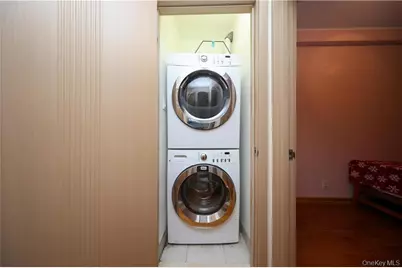 2415 E 27th Street, Brooklyn, NY 11235 - Photo 25