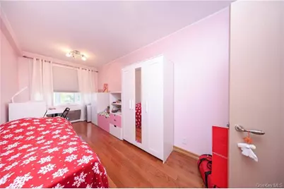 2415 E 27th Street, Brooklyn, NY 11235 - Photo 23