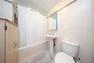 2415 E 27th St, Brooklyn, NY 11235 - Photo 29