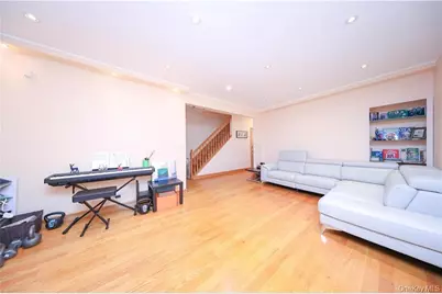 2415 E 27th Street, Brooklyn, NY 11235 - Photo 11