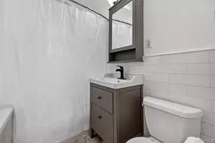 19-56 81st St, East Elmhurst, NY 11370 - Photo 33