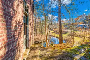 37 E Market St, Hyde Park, NY 12538 - Photo 11