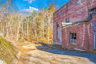 37 E Market St, Hyde Park, NY 12538 - Photo 9