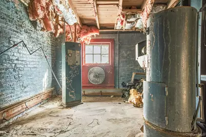 37 E Market Street, Hyde Park, NY 12538 - Photo 17