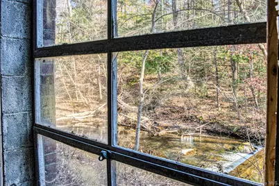 37 E Market Street, Hyde Park, NY 12538 - Photo 31