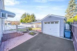 44 Clark St, Huntington, NY 11743 - Photo 5