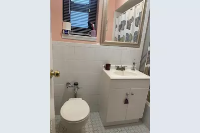 73-45 210 Street #1C, Oakland Gardens, NY 11364 - Photo 3