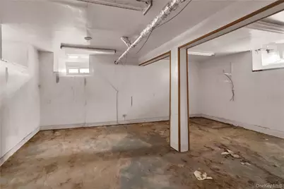 32 Tibbetts Road, Yonkers, NY 10705 - Photo 21