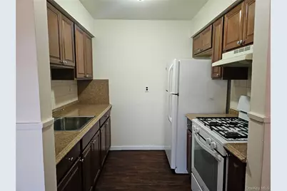 80 Kennedy Drive, West Haverstraw, NY 10993 - Photo 9