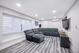 15 Drake Ave, Bellport, NY 11713 - Photo 5