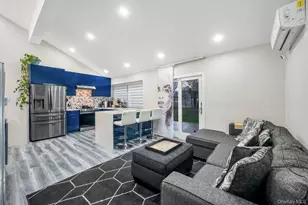 15 Drake Ave, Bellport, NY 11713 - Photo 9