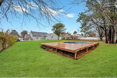 15 Drake Avenue, Bellport, NY 11713 - Photo 17