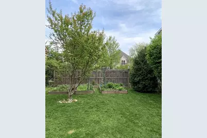 7 Cherry Street, Glen Head, NY 11545 - Photo 33