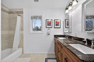 42 Highfield Ln, Roslyn Heights, NY 11577 - Photo 23