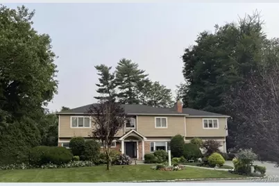 42 Highfield Lane, Roslyn Heights, NY 11577 - Photo 1