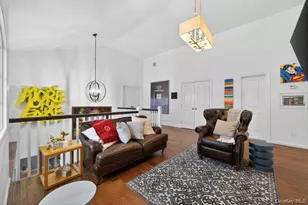 42 Highfield Ln, Roslyn Heights, NY 11577 - Photo 13