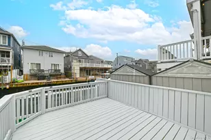 116 Beach Ave, Bellmore, NY 11710 - Photo 21