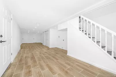 2874 Hempstead Lane, Wantagh, NY 11793 - Photo 21