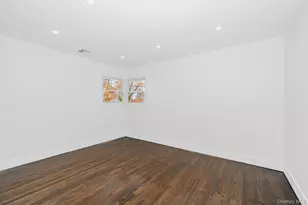 2874 Hempstead Ln, Wantagh, NY 11793 - Photo 15