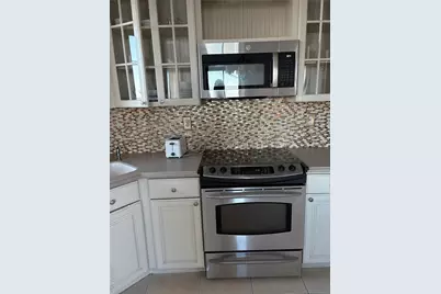 100 W Broadway #2P, Long Beach, NY 11561 - Photo 3