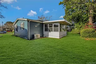 23 Lime Tree Dr, Manorville, NY 11949 - Photo 29