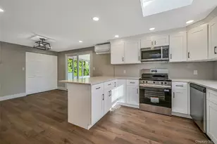 23 Lime Tree Dr, Manorville, NY 11949 - Photo 5