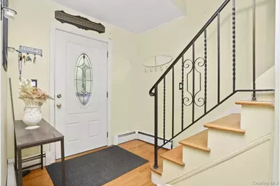 46 Chatham Terrace, Yonkers, NY 10710 - Photo 3