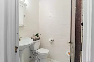 195 Hooker Ave, Poughkeepsie, NY 12603 - Photo 21