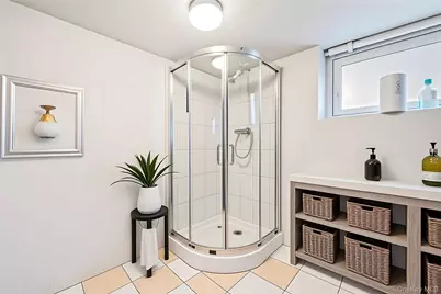 17 Cliffside Avenue, New York, NY 10304 - Photo 5