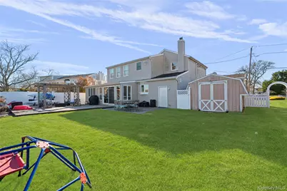 625 Edgewater Road, Oakdale, NY 11769 - Photo 39