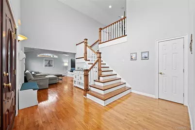 625 Edgewater Road, Oakdale, NY 11769 - Photo 5