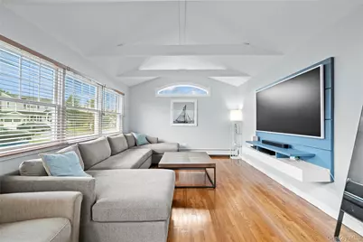 625 Edgewater Road, Oakdale, NY 11769 - Photo 21