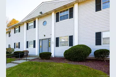 6 Yew Court #A, Fishkill, NY 12524 - Photo 3