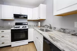 6 Yew Ct, Fishkill, NY 12524 - Photo 9