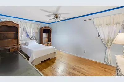 11 Val Court, Holbrook, NY 11741 - Photo 13