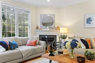 2 Spring Ct, Huntington, NY 11743 - Photo 9