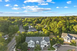 2 Spring Ct, Huntington, NY 11743 - Photo 29