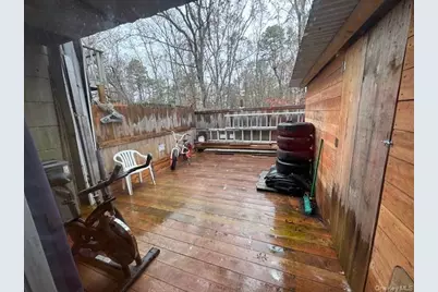 227 Hill Rise, Calverton, NY 11933 - Photo 17