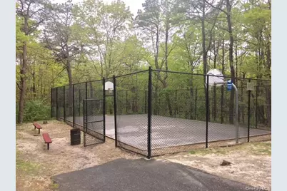 227 Hill Rise, Calverton, NY 11933 - Photo 19