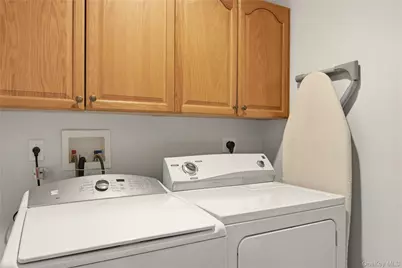 11 Vermont Avenue, Port Jefferson Station, NY 11776 - Photo 21