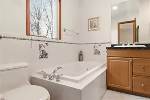 11 Vermont Ave, Port Jefferson Station, NY 11776 - Photo 17