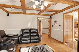 11 Vermont Ave, Port Jefferson Station, NY 11776 - Photo 9