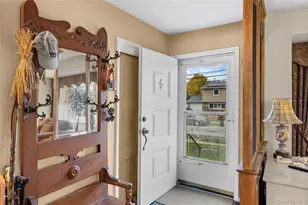 2476 Florin Ct, Bellmore, NY 11710 - Photo 3